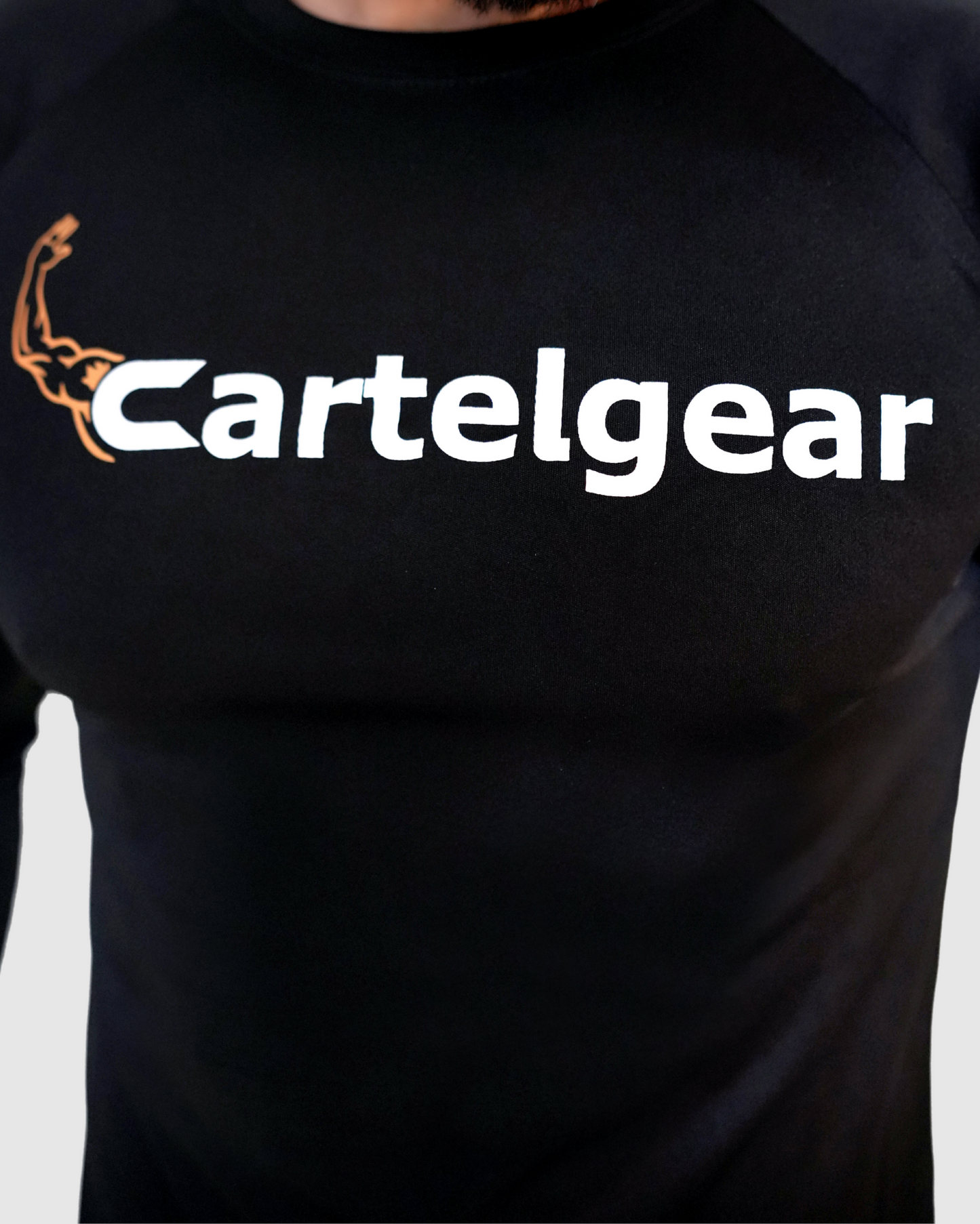 Raglan Phantom Black