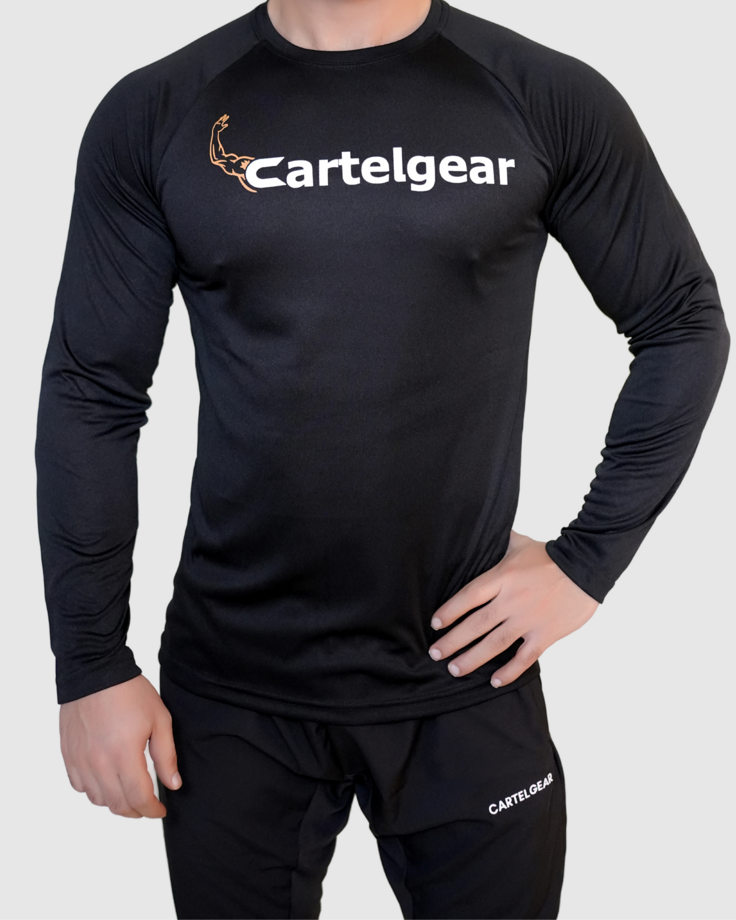 Raglan Phantom Black